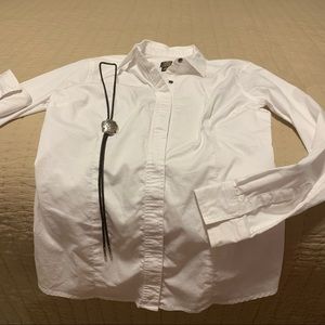 NOBLE OUTFITTERS WHITE BLOUSE/SHOW SHIRT SIZE LARGE